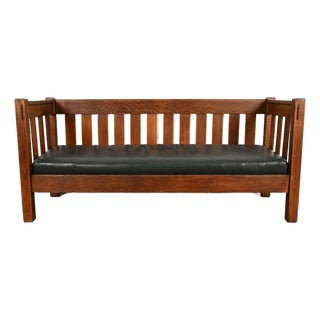 Harden Furniture Antique Mission Oak Arts & Crafts Settle Sofa or Bench, Circa 1910 For Sale