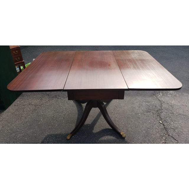 Brandt Furniture Sheraton Style Dropleaf Pedestal Small Dining Table, C. 1940s For Sale - Image 10 of 11