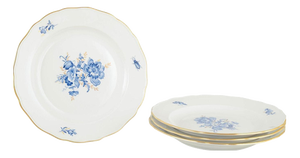 Porcelain Dinner Plates with Blue Floral Motifs and Gilt Rim from Meissen, Set of 4