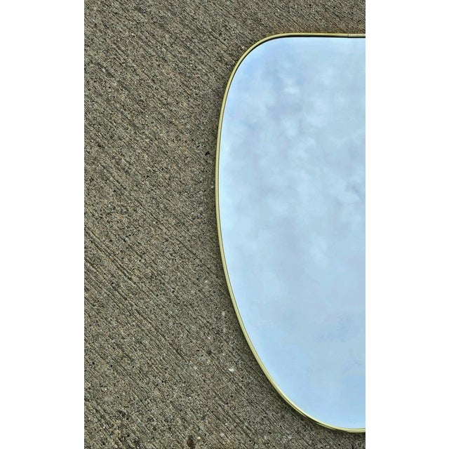 Gio Ponti Mid-Century Modern Mirror with Brass Frame by Gio Ponti, 1950s For Sale - Image 4 of 7