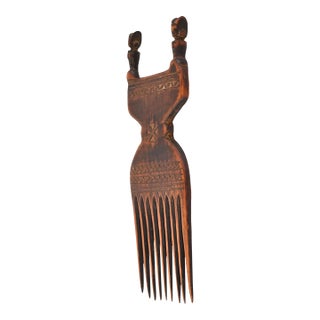 Early 20th Century Nyamwezi Mwana Hiti Figural Comb Tanzania For Sale