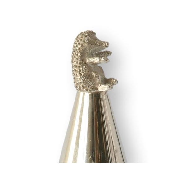 This wonderfully quirky midcentury jigger is topped with a sculptural porcupine finial, turning a functional bar tool into...