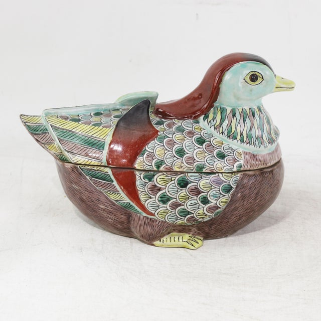 Vintage Chinese Famille Verte Porcelain Mandarin Duck Hand-Painted Covered Bowl For Sale - Image 13 of 13