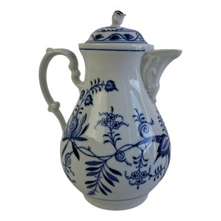Vintage Czech Blue Onion Porcelain Cibulák Teapot from Dubí, 1970s For Sale