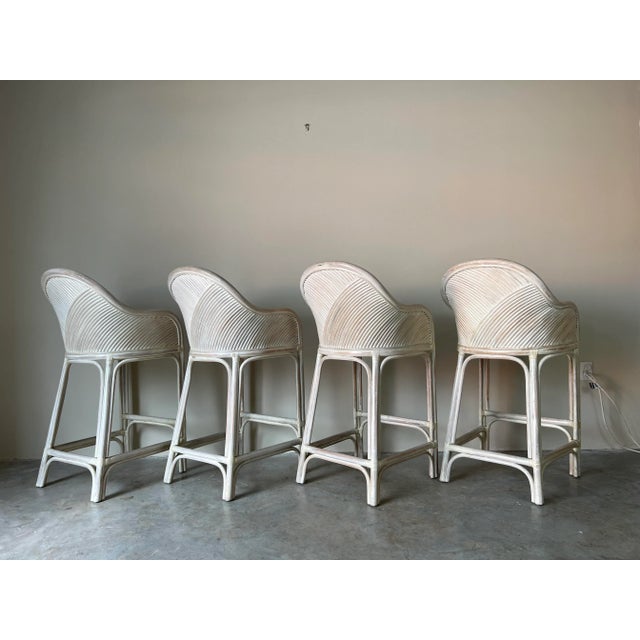 80's Vintage Organic Modern Cerused Rattan & Leather Bar Stools - Set of 4 For Sale - Image 4 of 13