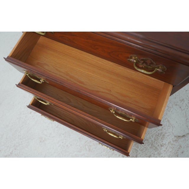 1980s Henkel Harris Cherry 4 Drawer Bachelors Chest For Sale - Image 5 of 16