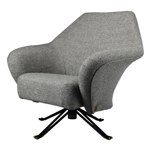 Mid-Century Italian P32 Lounge Chair by Osvaldo Borsani for Tecno, 1960 For Sale