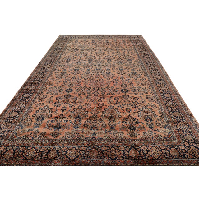 1920s Antique Oversized Sarouk Persian Rug in Pink With Floral Patterns | Rug & Kilim For Sale - Image 5 of 9