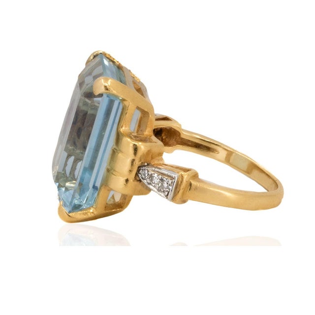 Contemporary Late 20th Century Retro Period Aquamarine Ring, Size 5 For Sale - Image 3 of 4