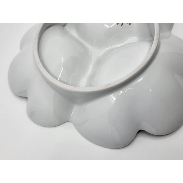 Porcelain Bowl from the Lys Royal Factory, France, 18th Century For Sale - Image 13 of 16