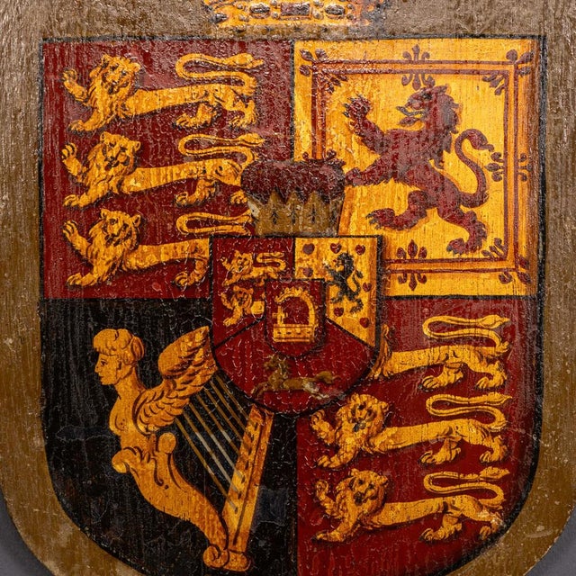 Antique English Hand-Painted King George II and King George IV Heraldic Shields, 18th Century, Set of 2 For Sale - Image 10 of 17