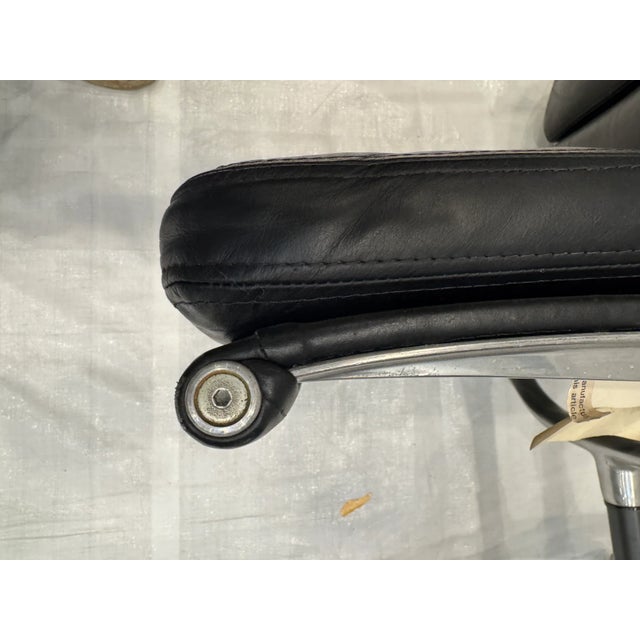Metal Mid 20th Century Original Herman Miller Aluminum Eames Soft Pad Group Management Conference Chair For Sale - Image 7 of 11