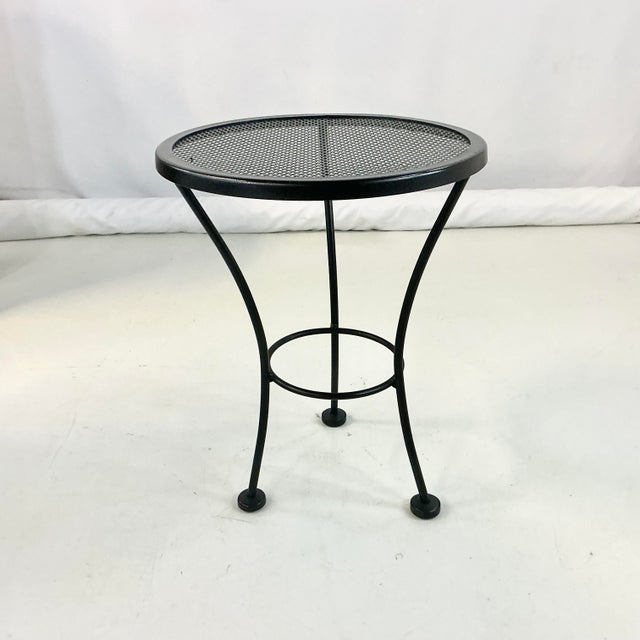 Woodard Mesh Outdoor Patio Furniture is one of the iconic American design successes of the Mid-Century and still highly...