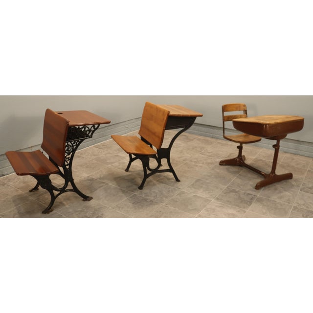 Set of Three Antique American School Desks by Buffalo Metal Company & American Seating Company, Circa 1895–1935 For Sale - Image 13 of 18