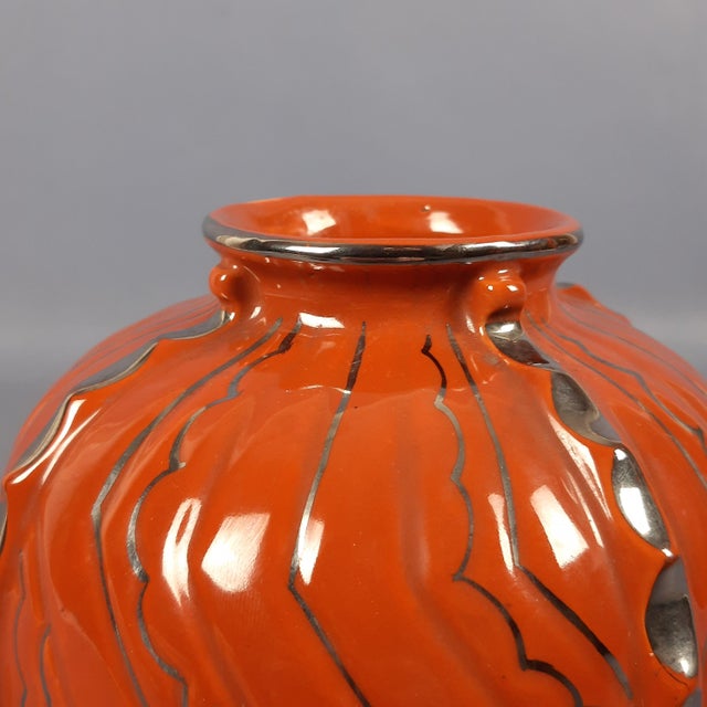 Futurist Art Deco Style Orange and Silver Ceramic Vase by Gualdo Tadino for Robbia, 1960s For Sale - Image 7 of 11