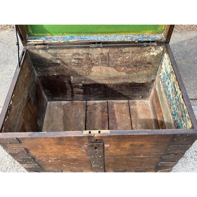 Mid 19th Century 1850s English Steamer Trunk Silver Chest Owned by Royal Jewellers to Queen Victoria For Sale - Image 5 of 17