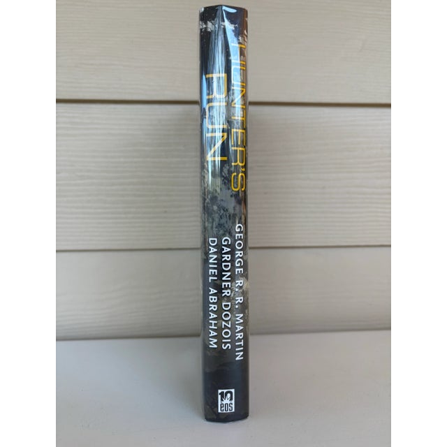 American Hunter's Run First Edition 2008 Hc/Dj by George R. R. Martin, Gardner Dozois, and Daniel Abraham- Very Fine For Sale - Image 3 of 12