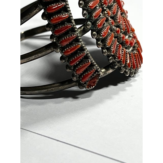 Native American 1950s Native American Zuni, Mediterranean Coral Sterling Silver Cluster Cuff For Sale - Image 3 of 9