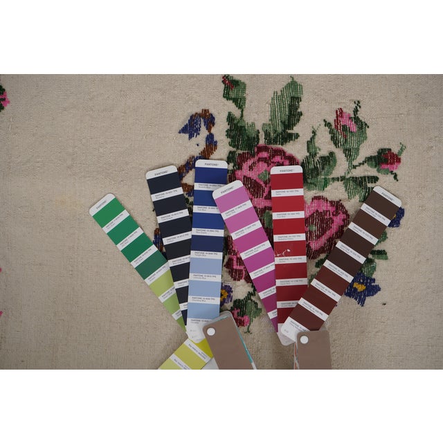 Turkish Aubusson Floral Turkish Kilim Rug 3'1'' X 4'4'' For Sale - Image 10 of 10
