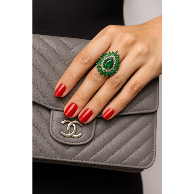 Bochic “Capri” Vintage Natural Diamond & Emerald Retro Ring Set In 18K & Silver For Sale - Image 10 of 13