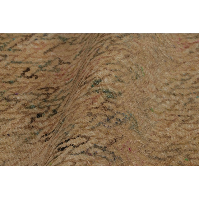 Textile Rug & Kilim’s Modern Distressed Rug in Beige and Gold With Geometric Patterns For Sale - Image 7 of 8