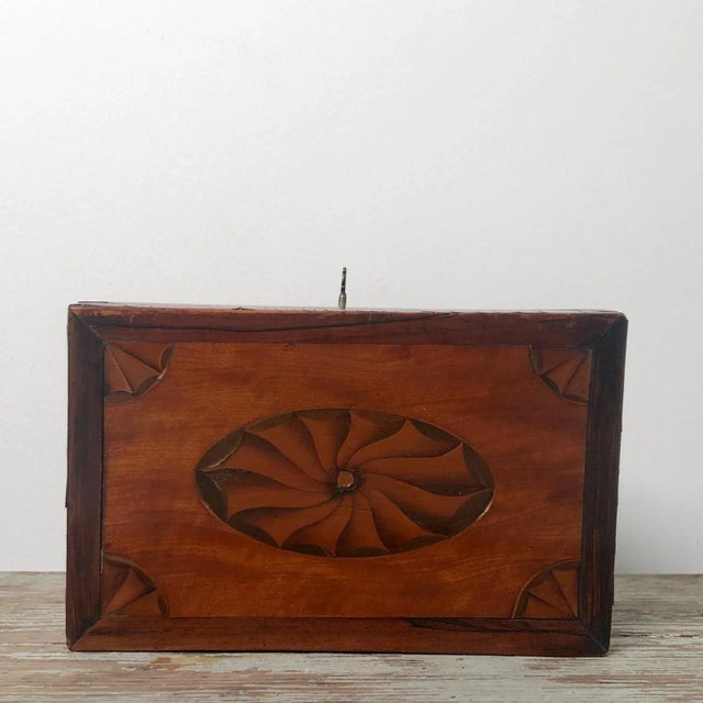 Late 18th Century George III Mixed Woods Tea Caddy For Sale In San Francisco - Image 6 of 9