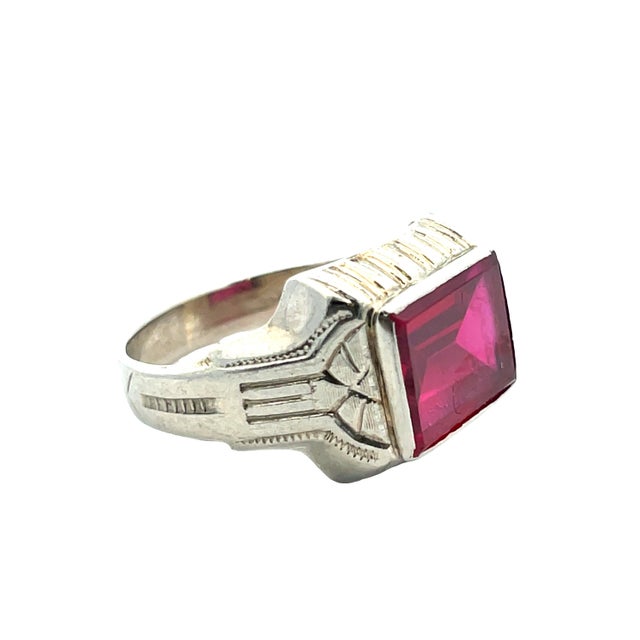 Red Vintage Art Deco Solid Gold Red Stone Ring, Size 6.75 For Sale - Image 8 of 10