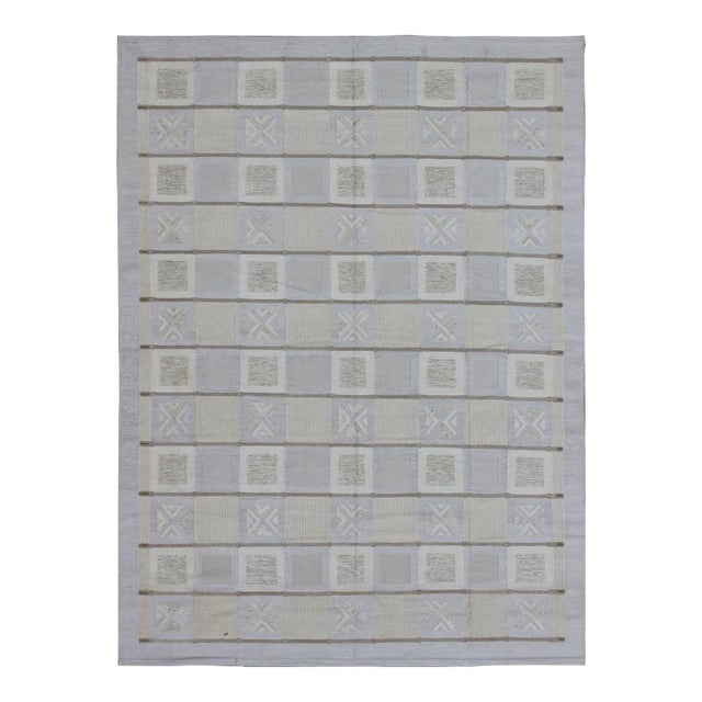 Large Modern Flatweave Scandinavian Geometric Design Rug in Neutral Tones For Sale
