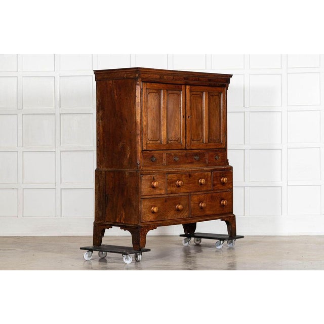 English George III Inlaid Oak Livery Cupboard, 1780 For Sale - Image 3 of 18