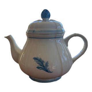 1980s Villeroy & Boch Casa Azul Vivo Country Garden Teapot Tea Stains Inside For Sale