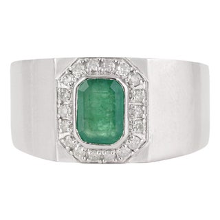 Vintage Style Cushion Cut 1.2 Ct Emerald & Diamond Halo Signet Ring in 925 Silver Size 7.5 For Sale