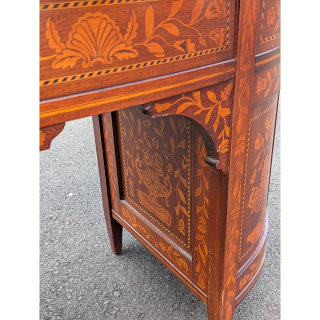 Wood Antique Continental Marquetry Inlaid Kidney-Form Desk With Satinwood Floral Inlay For Sale - Image 7 of 12