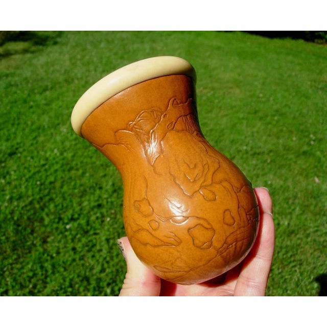 19th Century Excellent ChiAntique Chinese Molded Gourd Cricket Cage With Landscape Scene, 18th/19th Century For Sale - Image 5 of 9