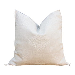 24"Sahara Trail Moroccan Silk Pillow For Sale