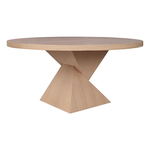 Matthew Izzo Home Newport Natural Oak Round Pedestal Dining Table For Sale