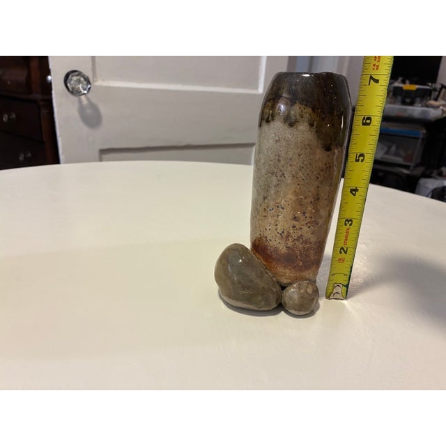 Ceramic 1970s Biomorphic Brutalist Studio Pottery Vessel With Pebble Base – 7" Sculptural Stoneware Bud Vase For Sale - Image 7 of 7