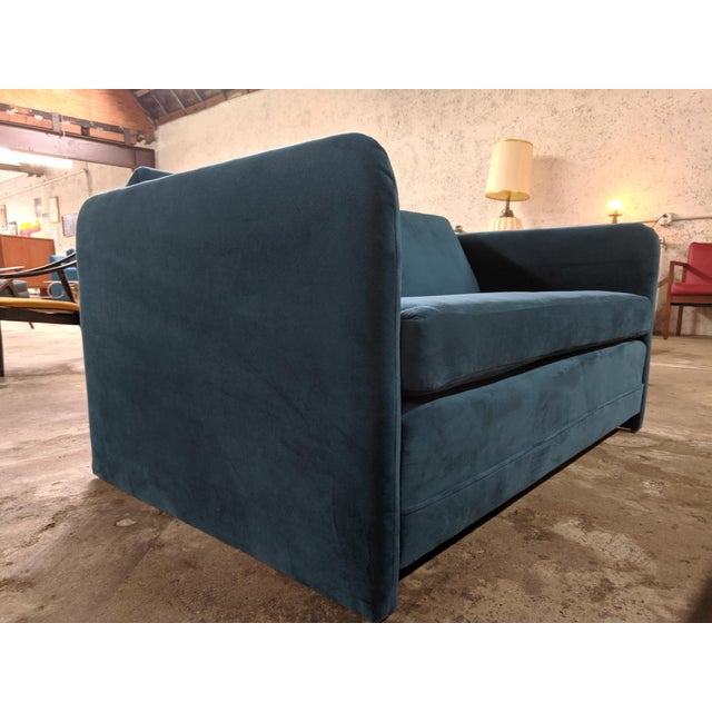 Vintage 1980's Reupholstered Love Seat in Crushed Turquoise Velvet With Rounded Arms For Sale - Image 4 of 9