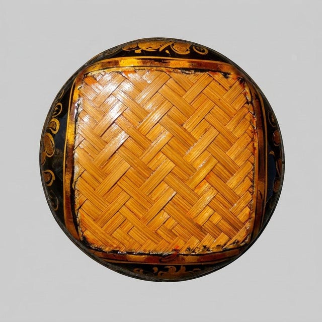 Mid-Century Nesting Boxes in Woven Bamboo and Polychrome Lacquer Indochinese Work, 1950s, Set of 6 For Sale - Image 9 of 12