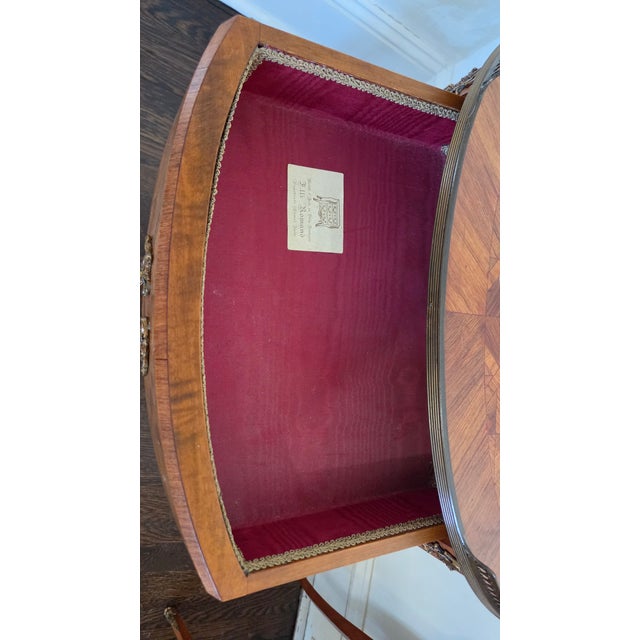 Late 20th Century Italian Louis XV–Style Parquetry Three-Drawer Nightstands by Fratelli Romanò — A Pair For Sale - Image 17 of 18