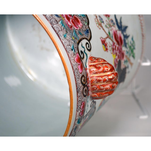 Ceramic Chinese Export Porcelain Famille Rose Cachepot or Wine Cooler of Large Size For Sale - Image 7 of 14