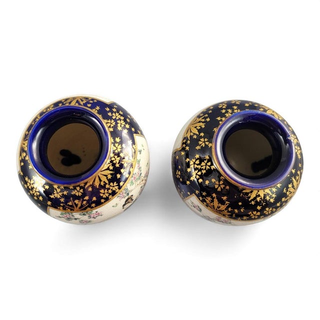 Japanese Meiji Cobalt and Gilded Kyoto Satsuma Vases from Kinkozan, 1890s, Set of 2 For Sale - Image 6 of 16