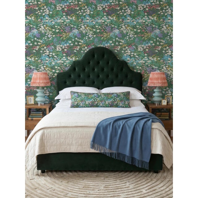 The Cosmos Meadow Floral Traditional Wallpaper Single Roll For Sale In Atlanta - Image 6 of 8