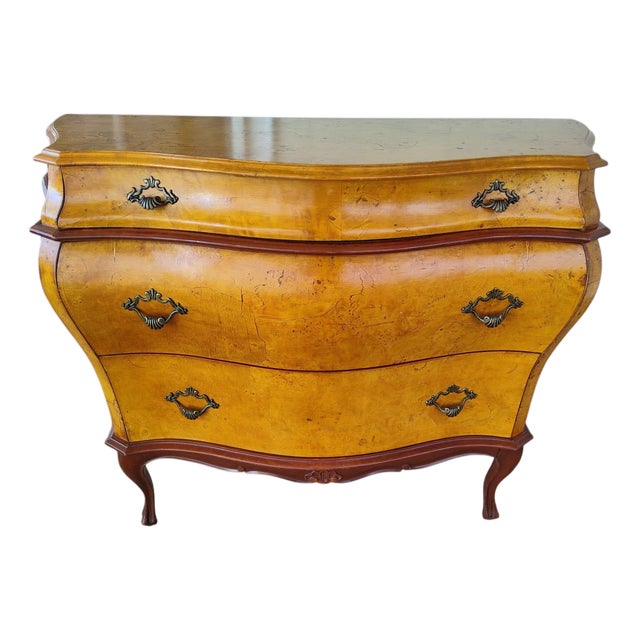 Vintage Italian Rococo Style Burl Wood 3-Drawer Bombe Commode Chest For Sale