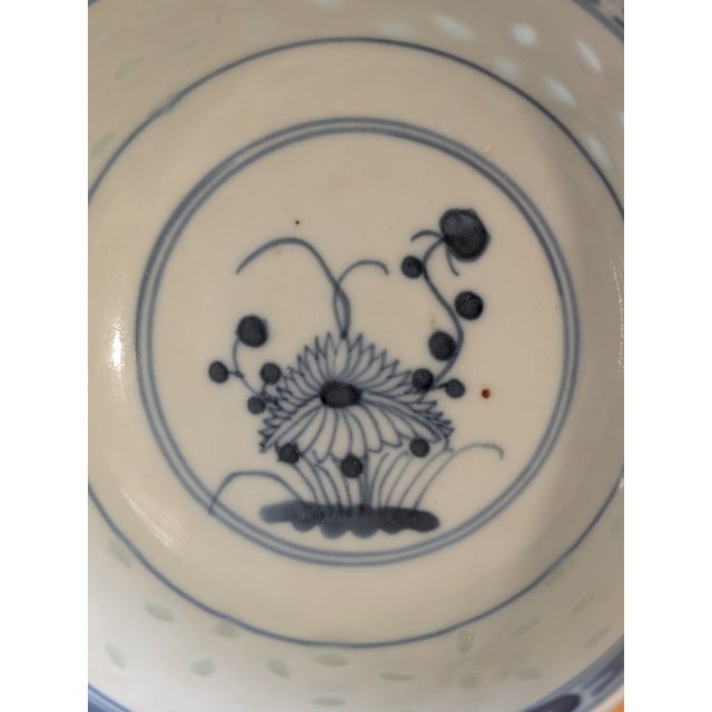 Antique Chinese Blue and White Eye Grain Rice Bowl "China" Mark For Sale - Image 4 of 6