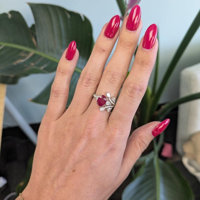 Modern Gia Certified Mozambique Ruby Ring With Lab Grown Diamonds: Solid 14k Gold, Size 6.75 For Sale - Image 3 of 10