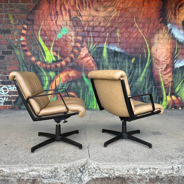 Animal Skin Pair of Tan Leather Office Chairs by Alfred Kill For Sale - Image 7 of 12