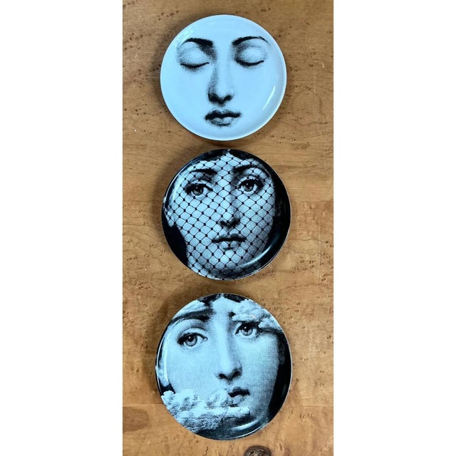 Ceramic Fornasetti Tema E Variazioni Ceramic Small Plates - Set of Three For Sale - Image 7 of 12