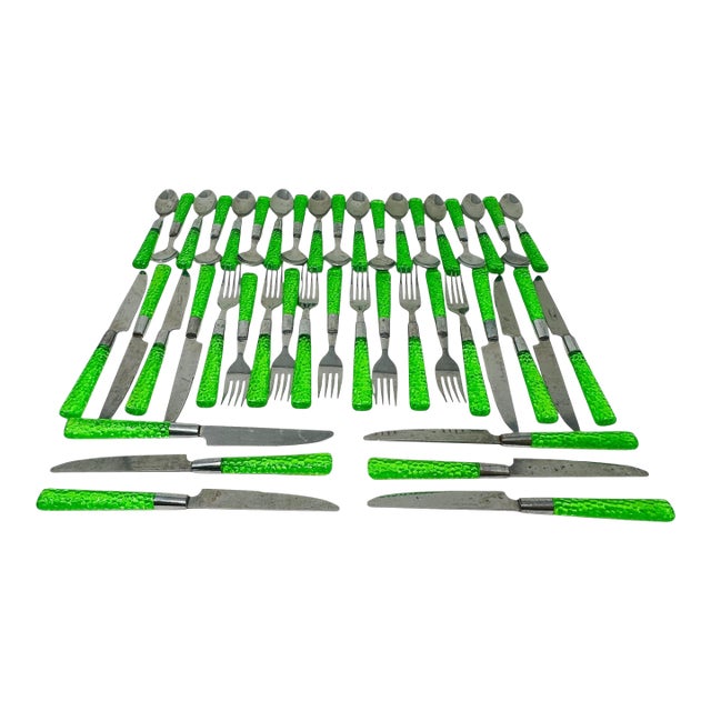 Vintage Cambridge "Dazzle" 44-Piece Flatware Set | Mid Century Modern Green Textured Plastic Handles | Stainless Steel Cutlery MCM For Sale