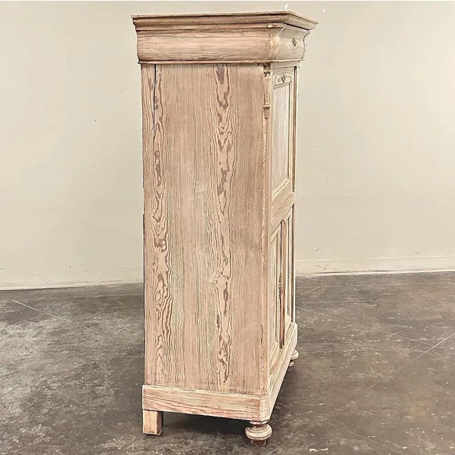 Ecru 19th Century French Louis Philippe Period Stripped Pine Secretary For Sale - Image 8 of 18