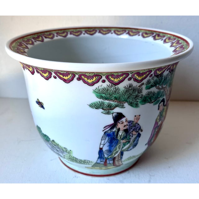 Chinese 'Famille Verte' Porcelain Cachepot-Quianlong Mark For Sale - Image 4 of 8